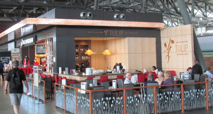 scrolling banner - <p>Tulip Bar and Wine Lounge - Ottawa International Airport,<br />
Ottawa, ON</p>
